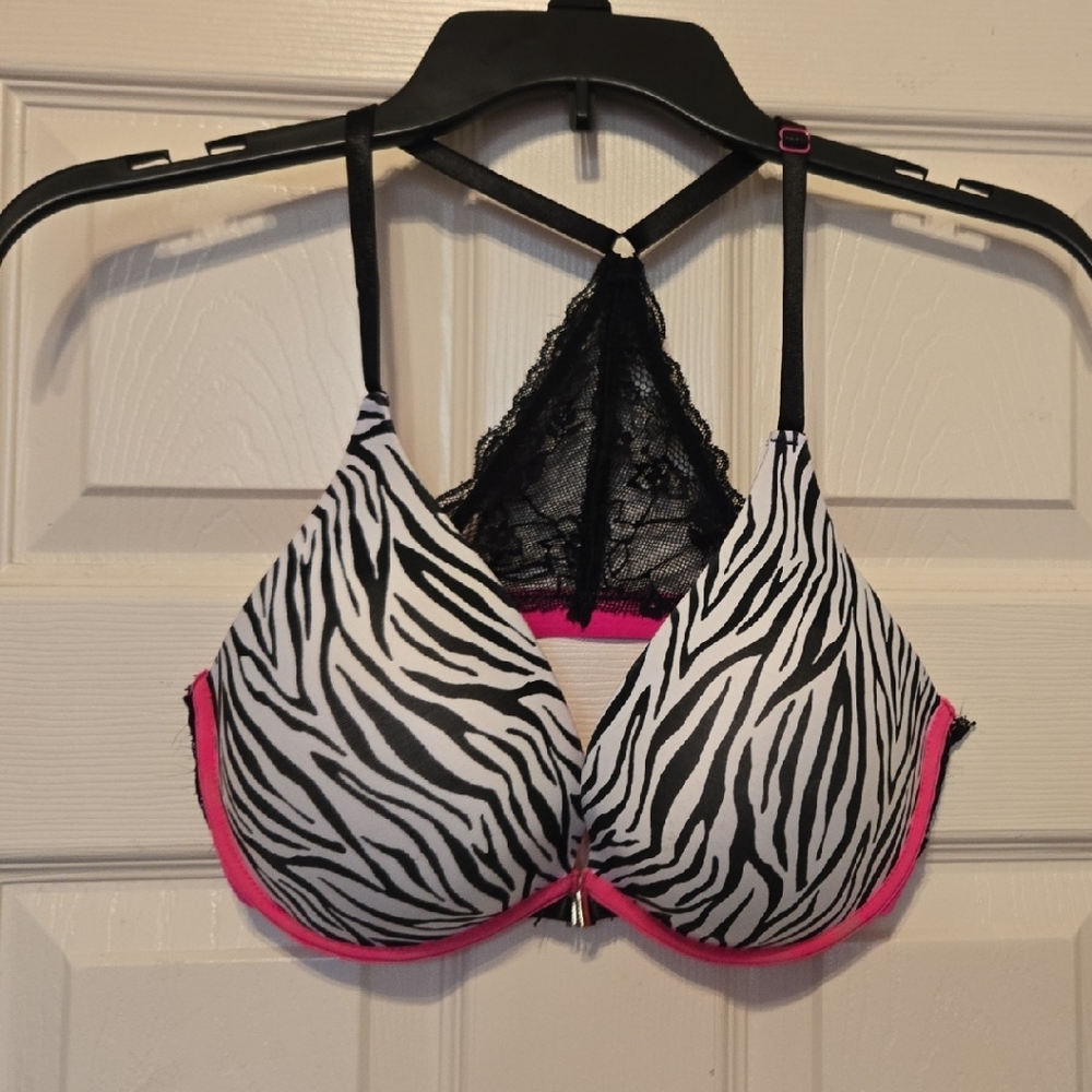sophie b. Zebra Print Push-Up Bra with Lace Racerback in Black, Front Close